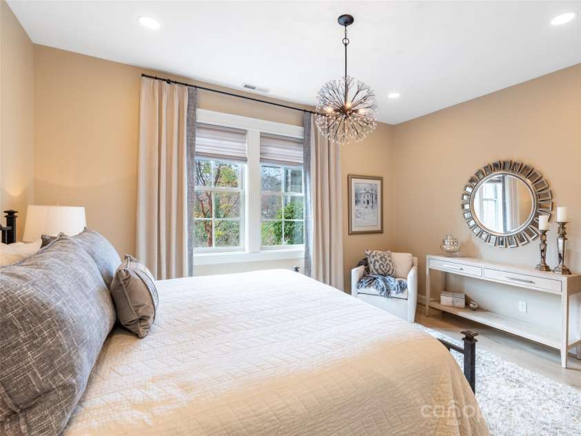 46 Orvis Stone Circle, Biltmore Lake, NC 28715.  MLS# CAR4232944, YatesRealty ID 2596. 