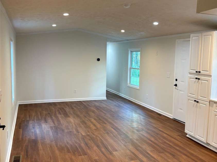 114 Woodberry Drive, Cherryville, NC 28021.  MLS# CAR4277690, YatesRealty ID 25960. 