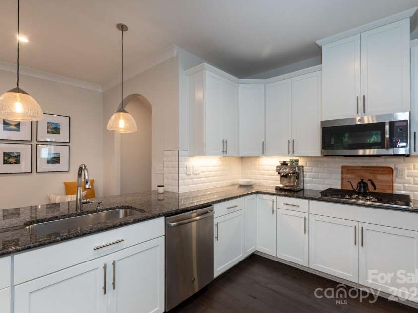 5907 Barrowlands Court, Charlotte, NC 28210.  MLS# CAR4278251, YatesRealty ID 25961. 