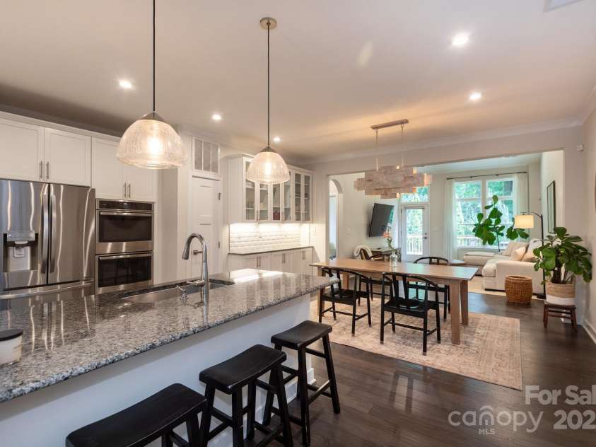 5907 Barrowlands Court, Charlotte, NC 28210.  MLS# CAR4278251, YatesRealty ID 25961. 