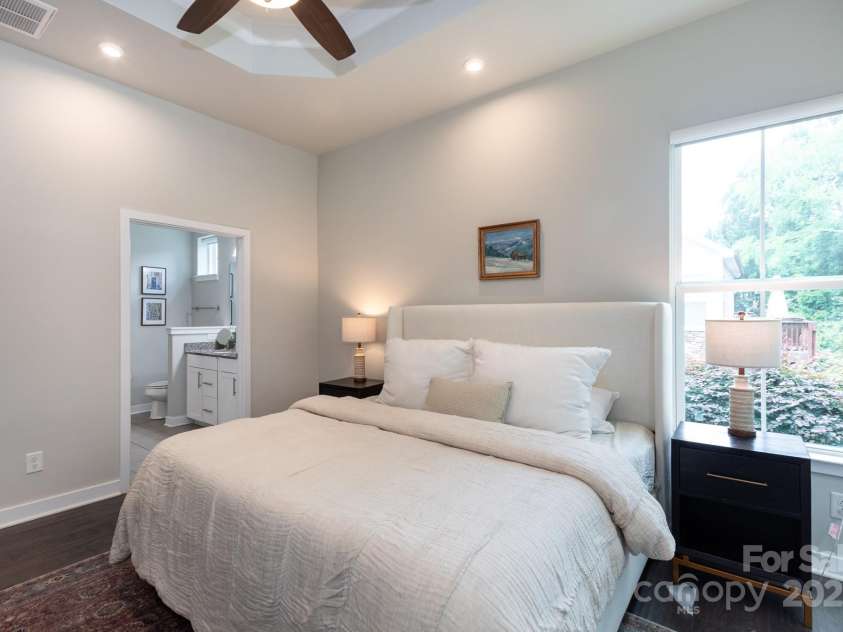 5907 Barrowlands Court, Charlotte, NC 28210.  MLS# CAR4278251, YatesRealty ID 25961. 