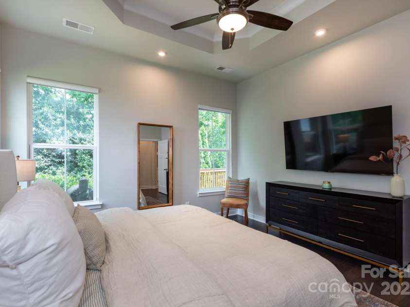 5907 Barrowlands Court, Charlotte, NC 28210.  MLS# CAR4278251, YatesRealty ID 25961. 