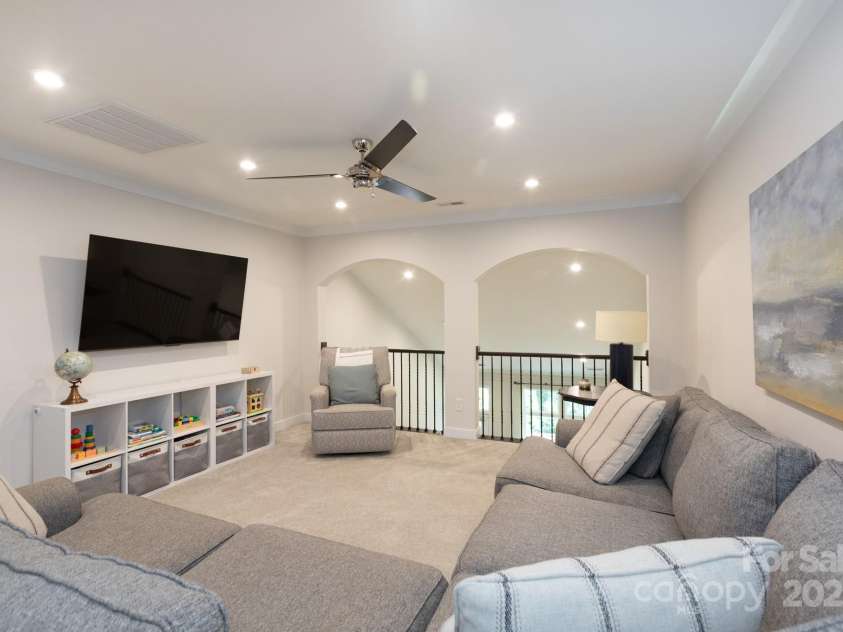 5907 Barrowlands Court, Charlotte, NC 28210.  MLS# CAR4278251, YatesRealty ID 25961. 