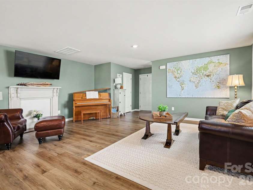 633 Mile Creek Road, Edgemoor, SC 29712.  MLS# CAR4384110, YatesRealty ID 25961. 