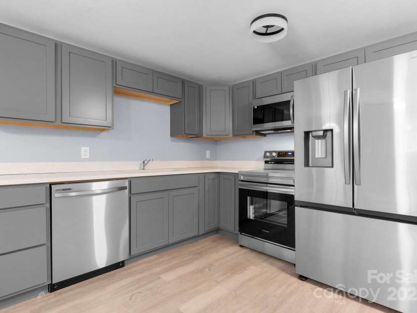 1175 Bamboo Road, Boone, NC 28607.  MLS# CAR4271412, YatesRealty ID 25962. Unit 2