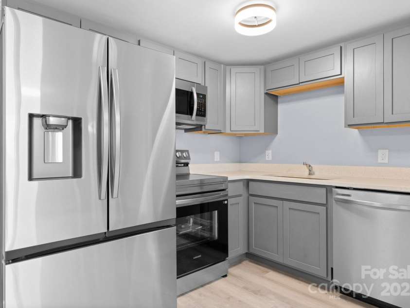 1175 Bamboo Road, Boone, NC 28607.  MLS# CAR4271412, YatesRealty ID 25962. Unit 4