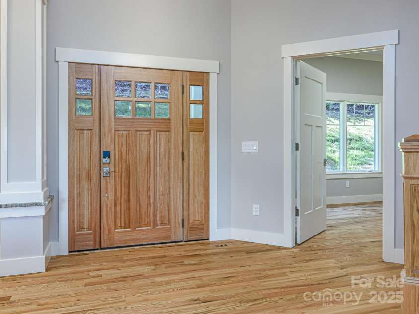 62 Sharp Road, Black Mountain, NC 28711.  MLS# CAR4277339, YatesRealty ID 25964. 