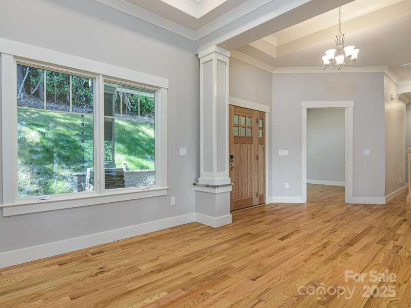 62 Sharp Road, Black Mountain, NC 28711.  MLS# CAR4277339, YatesRealty ID 25964. 