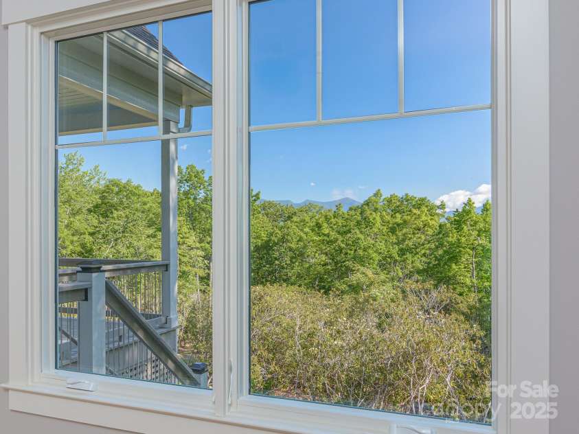 62 Sharp Road, Black Mountain, NC 28711.  MLS# CAR4277339, YatesRealty ID 25964. 