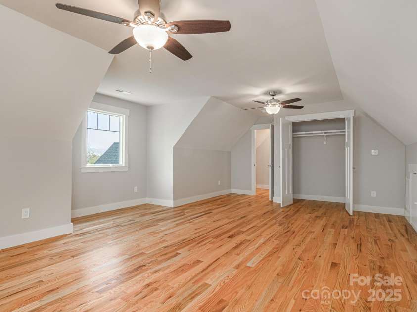 62 Sharp Road, Black Mountain, NC 28711.  MLS# CAR4277339, YatesRealty ID 25964. 