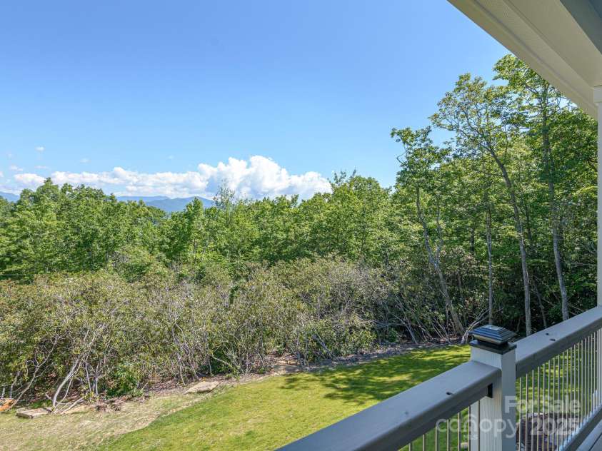 62 Sharp Road, Black Mountain, NC 28711.  MLS# CAR4277339, YatesRealty ID 25964. 