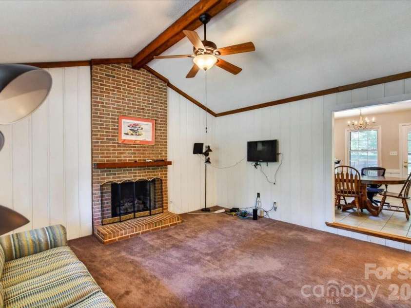 7615 Alexander Road, Charlotte, NC 28270.  MLS# CAR4375335, YatesRealty ID 25964. 