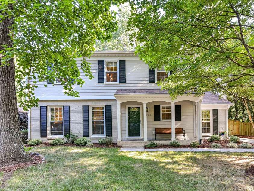 1123 Richard Barry Drive, Charlotte, NC 28270.  MLS# CAR4279129, YatesRealty ID 25965. 1123 Richard Berry Drive!