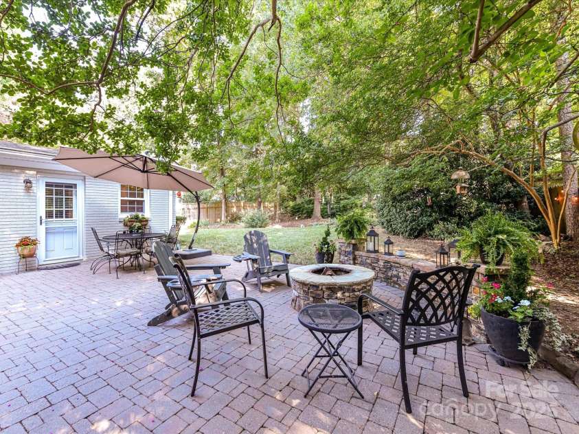 1123 Richard Barry Drive, Charlotte, NC 28270.  MLS# CAR4279129, YatesRealty ID 25965. 