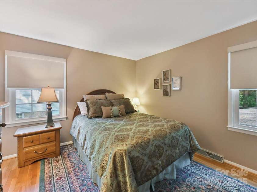 1123 Richard Barry Drive, Charlotte, NC 28270.  MLS# CAR4279129, YatesRealty ID 25965. Bedroom #3