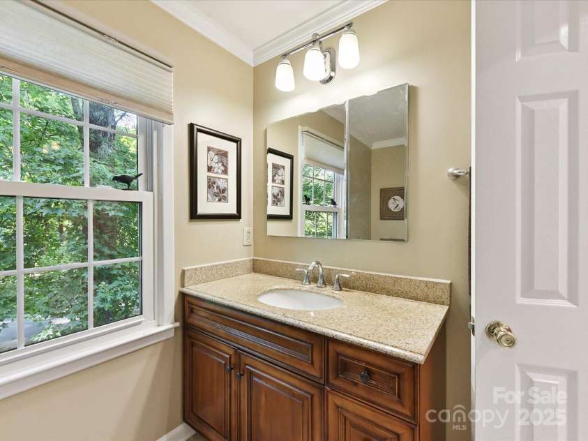 1123 Richard Barry Drive, Charlotte, NC 28270.  MLS# CAR4279129, YatesRealty ID 25965. Primary Bathroom