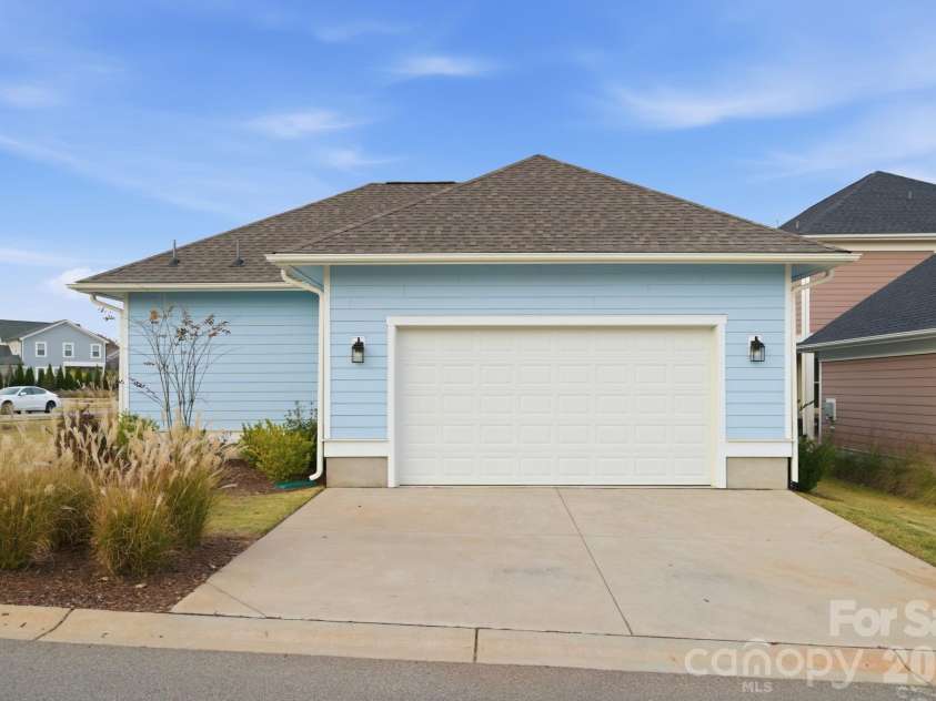 685 Digby Road, Rock Hill, SC 29730.  MLS# CAR4384603, YatesRealty ID 25965. 