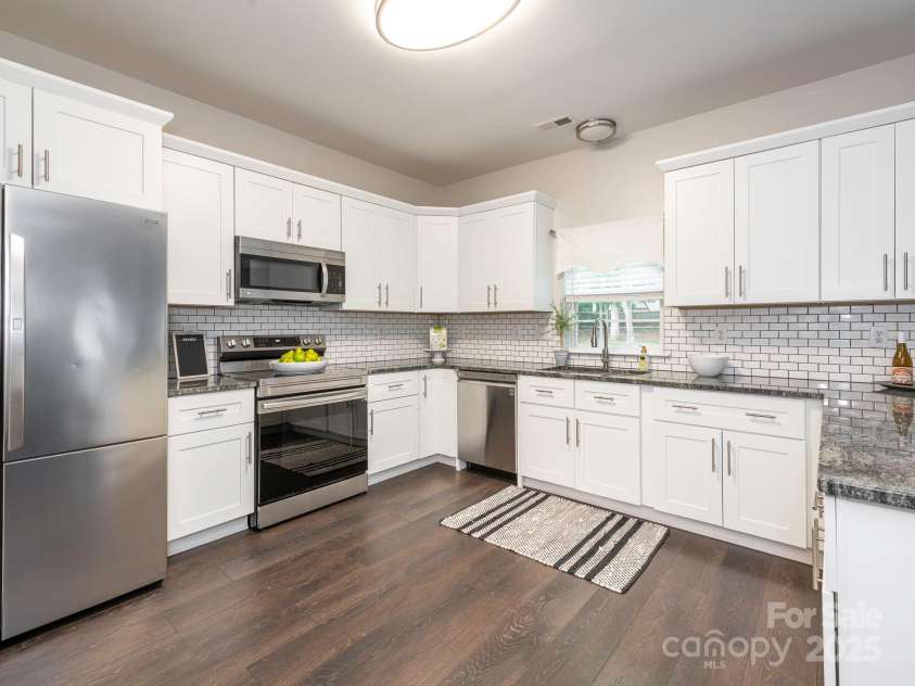 3626 Cole Mill Road, Charlotte, NC 28270.  MLS# CAR4255155, YatesRealty ID 25966. 