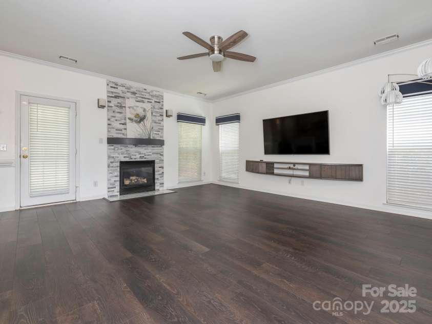 3626 Cole Mill Road, Charlotte, NC 28270.  MLS# CAR4255155, YatesRealty ID 25966. 