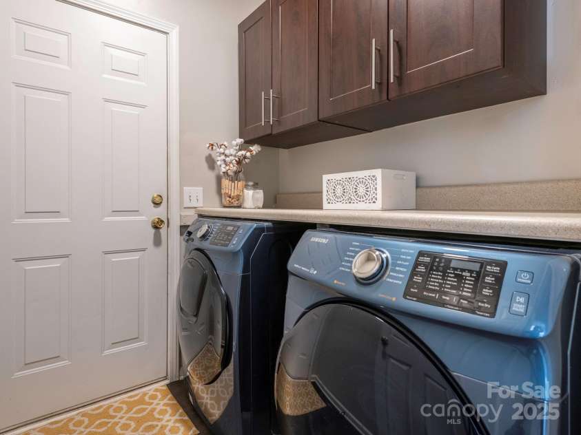 3626 Cole Mill Road, Charlotte, NC 28270.  MLS# CAR4255155, YatesRealty ID 25966. 