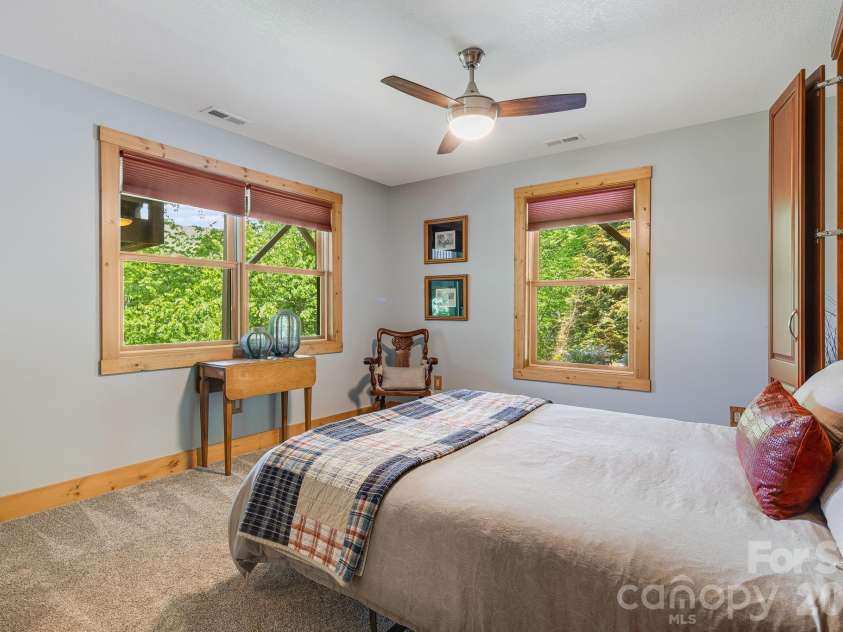 642 Scenic View Road, Maggie Valley, NC 28751.  MLS# CAR4385693, YatesRealty ID 25966. 