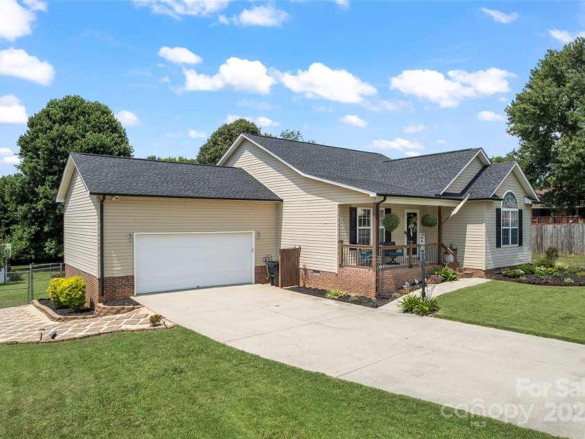 110 Bost Circle, Rockwell, NC 28138.  MLS# CAR4278101, YatesRealty ID 25967. 
