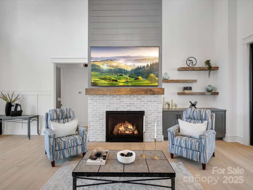 9614 Beatties Ford Road, Huntersville, NC 28078.  MLS# CAR4230997, YatesRealty ID 25968. 