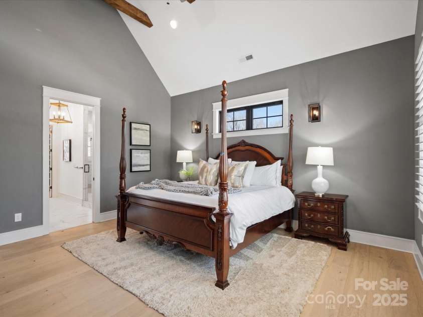 9614 Beatties Ford Road, Huntersville, NC 28078.  MLS# CAR4230997, YatesRealty ID 25968. 