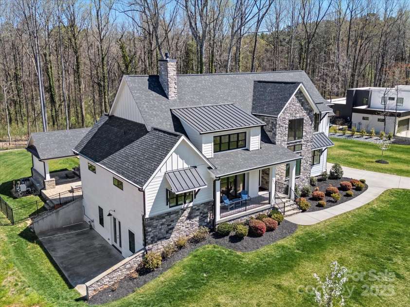 9614 Beatties Ford Road, Huntersville, NC 28078.  MLS# CAR4230997, YatesRealty ID 25968. 