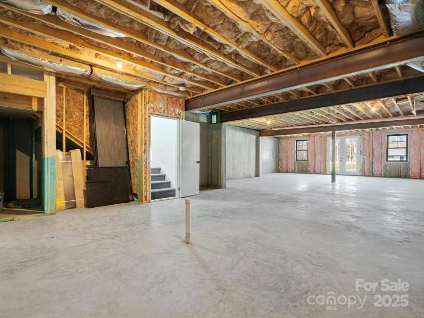 9614 Beatties Ford Road, Huntersville, NC 28078.  MLS# CAR4230997, YatesRealty ID 25968. 