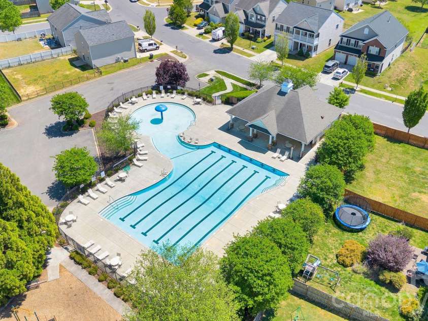 2006 Greenbrook Trail, Dallas, NC 28034.  MLS# CAR4372375, YatesRealty ID 25969. Community Pool
