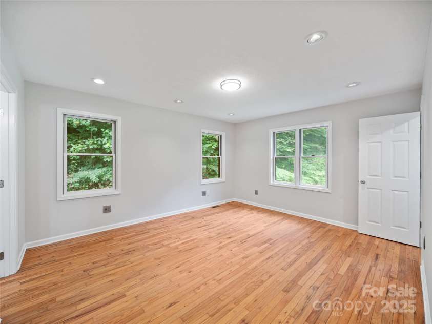 1393 Bald Mountain Road, Burnsville, NC 28714.  MLS# CAR4295800, YatesRealty ID 2597. 