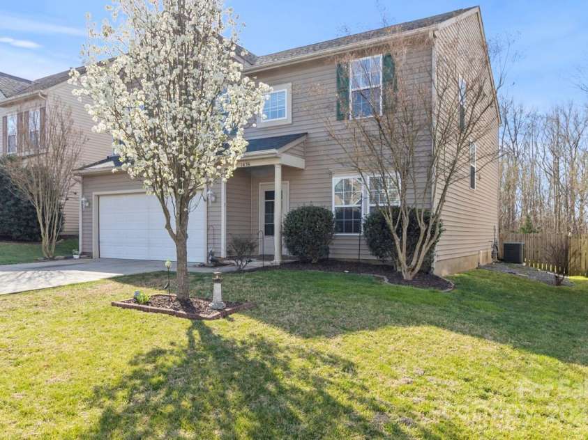 1436 Astoria Lane, Concord, NC 28027.  MLS# CAR4235261, YatesRealty ID 2597. Front right exterior
