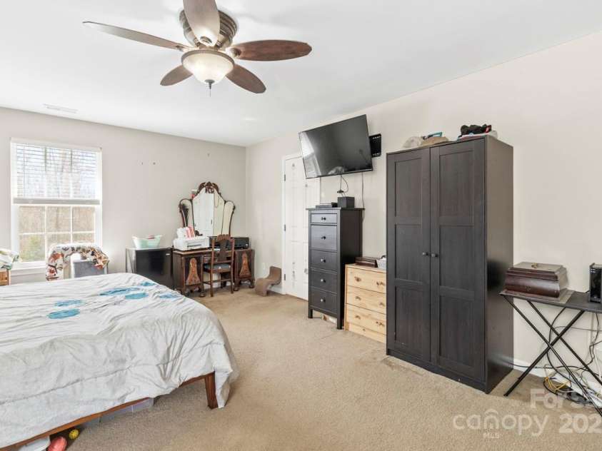 1436 Astoria Lane, Concord, NC 28027.  MLS# CAR4235261, YatesRealty ID 2597. Spacious Primary Bedroom