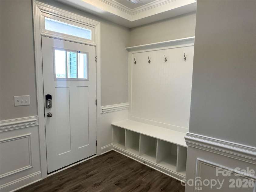 110 Pointer Trail, Troutman, NC 28166.  MLS# CAR4384717, YatesRealty ID 25970. Entryway
