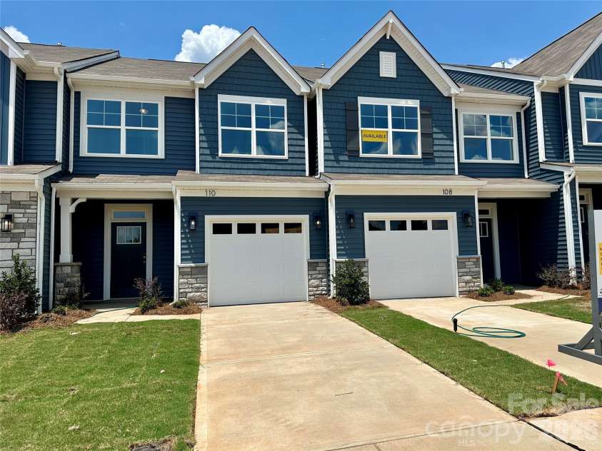 110 Pointer Trail, Troutman, NC 28166.  MLS# CAR4384717, YatesRealty ID 25970. Homesite 4 features an Ashland E floorplan