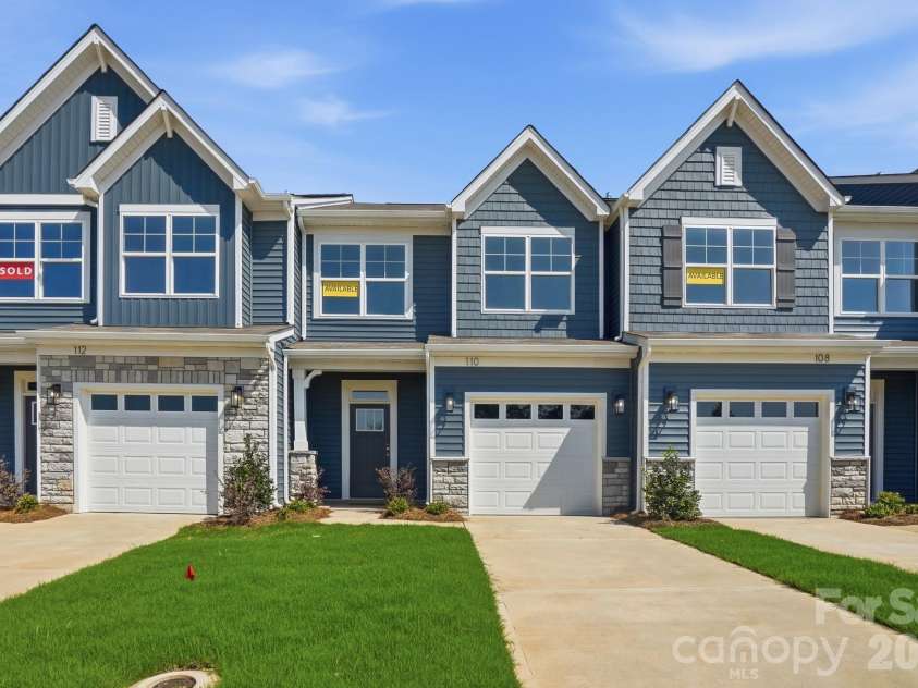 110 Pointer Trail, Troutman, NC 28166.  MLS# CAR4384717, YatesRealty ID 25970. Homesite 4 features an Ashland E floorplan
