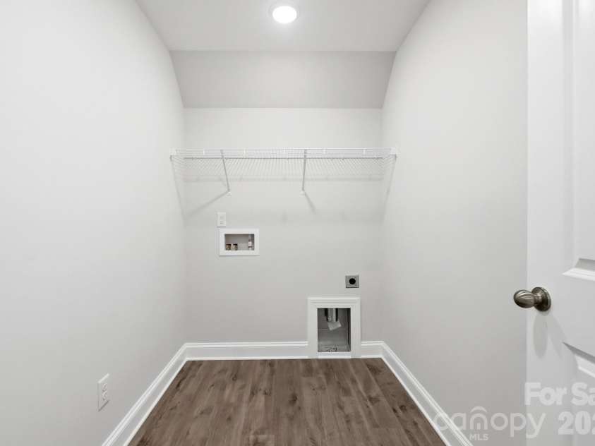 110 Pointer Trail, Troutman, NC 28166.  MLS# CAR4384717, YatesRealty ID 25970. Laundry Room