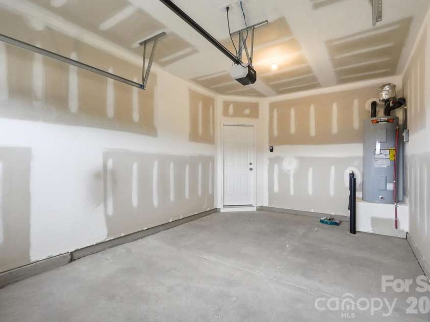 112 Pointer Trail, Troutman, NC 28166.  MLS# CAR4382616, YatesRealty ID 25971. 1 Car Garage