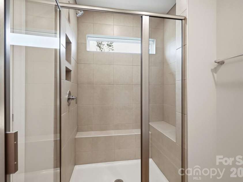112 Pointer Trail, Troutman, NC 28166.  MLS# CAR4382616, YatesRealty ID 25971. Primary Bathroom