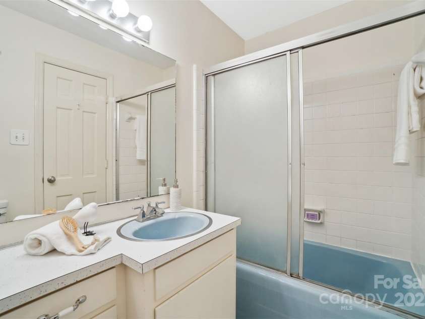 1155 Melrose Drive, Rock Hill, SC 29732.  MLS# CAR4265337, YatesRealty ID 25971. 