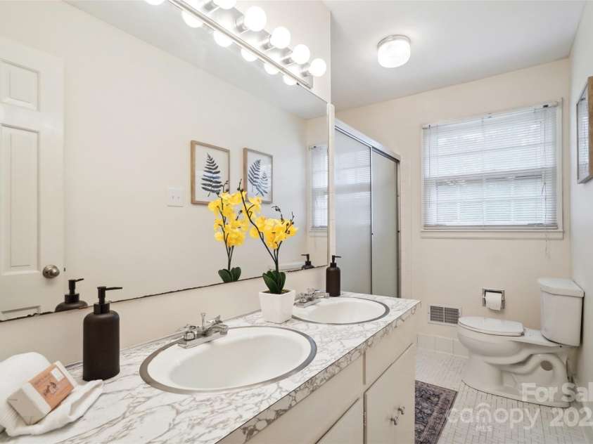 1155 Melrose Drive, Rock Hill, SC 29732.  MLS# CAR4265337, YatesRealty ID 25971. 