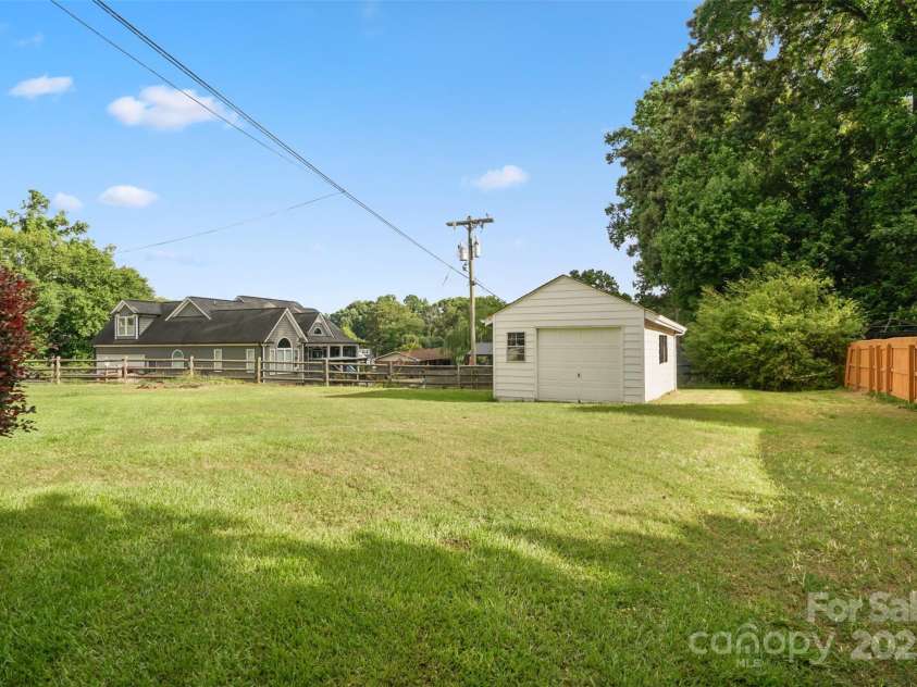1155 Melrose Drive, Rock Hill, SC 29732.  MLS# CAR4265337, YatesRealty ID 25971. 