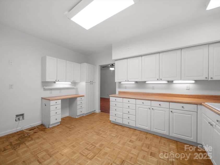 2739 Pine Knoll Court, Gastonia, NC 28054.  MLS# CAR4273795, YatesRealty ID 25972. 