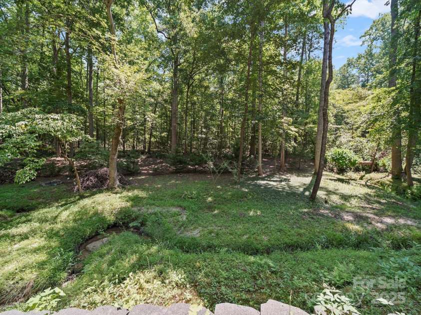 2739 Pine Knoll Court, Gastonia, NC 28054.  MLS# CAR4273795, YatesRealty ID 25972. 