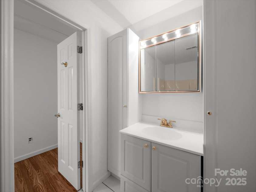 2739 Pine Knoll Court, Gastonia, NC 28054.  MLS# CAR4273795, YatesRealty ID 25972. 