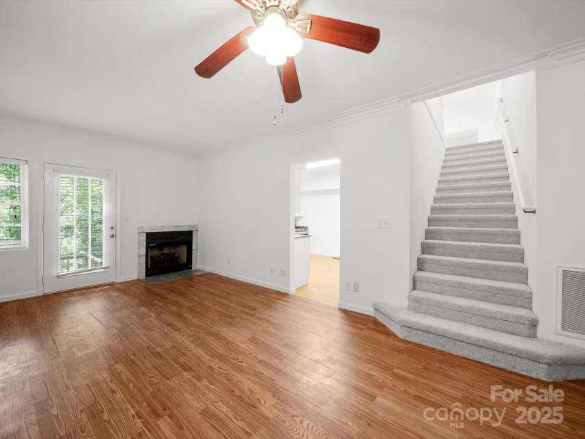 2739 Pine Knoll Court, Gastonia, NC 28054.  MLS# CAR4273795, YatesRealty ID 25972. Living  room