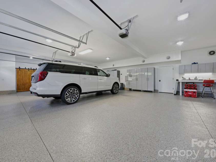 605 Recore Ridge Road, Bessemer City, NC 28016.  MLS# CAR4372476, YatesRealty ID 25973. 
