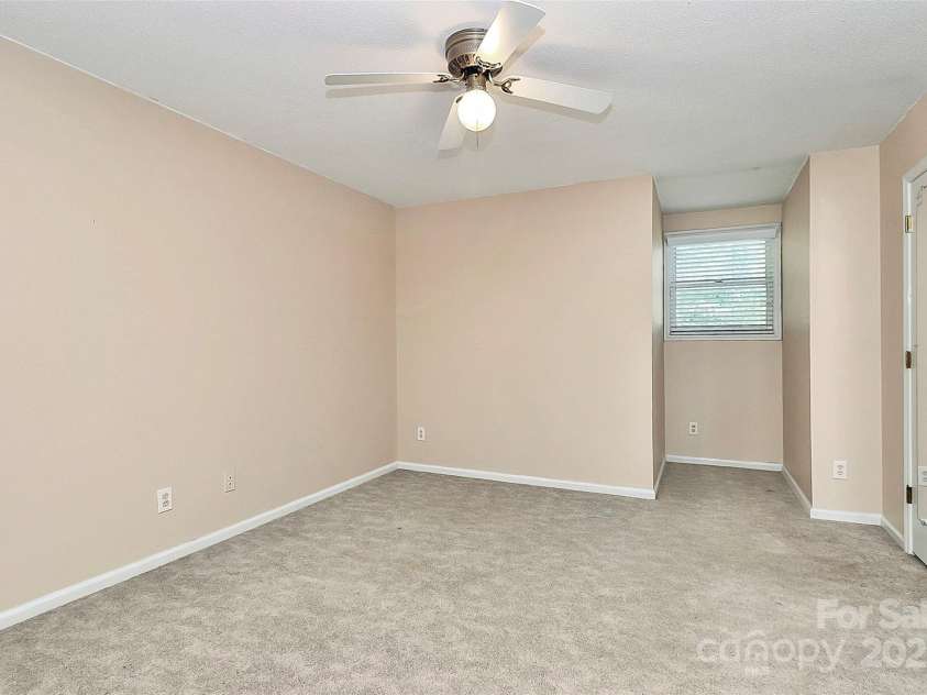 7852 Golf Course Drive, Denver, NC 28037.  MLS# CAR4264483, YatesRealty ID 25973. BEDROOM 2