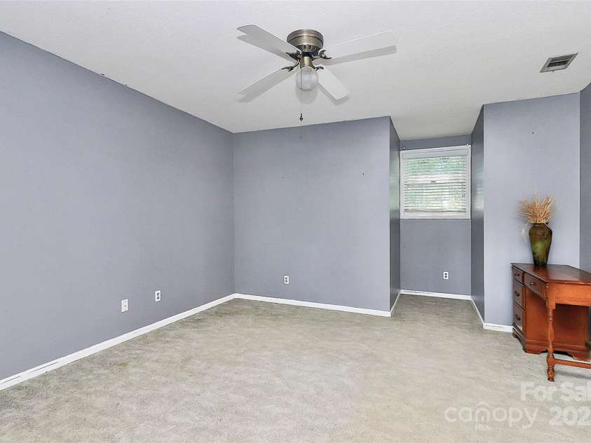 7852 Golf Course Drive, Denver, NC 28037.  MLS# CAR4264483, YatesRealty ID 25973. BEDROOM 3